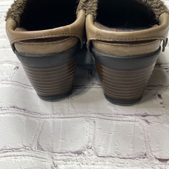 Klogs Usa Shearling-Trim Leather Clogs Brown  Size 9 Wide - Picture 4 of 12